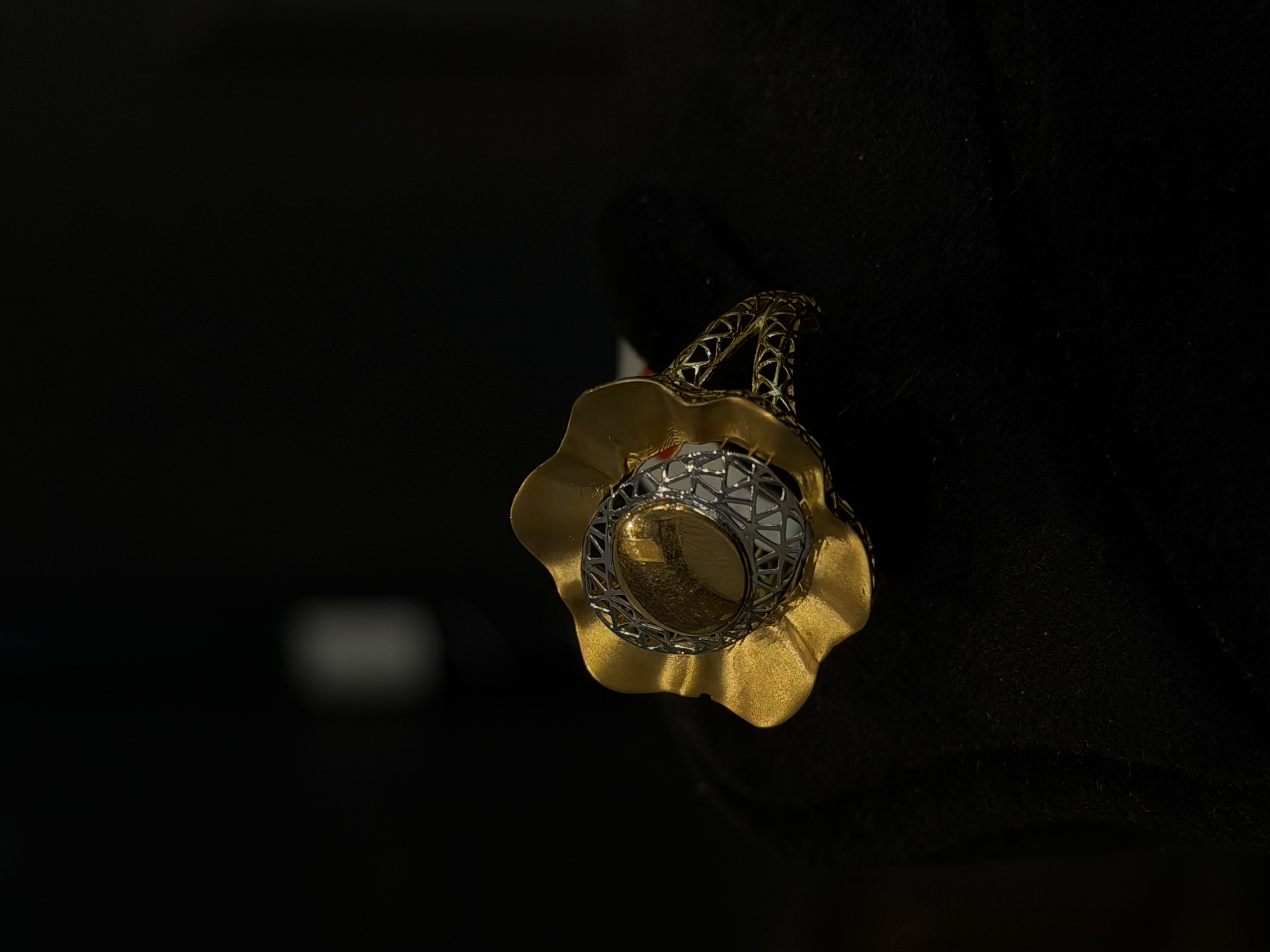 Golden Blossom Emerald Ring - Gold Jewellery Kashmir