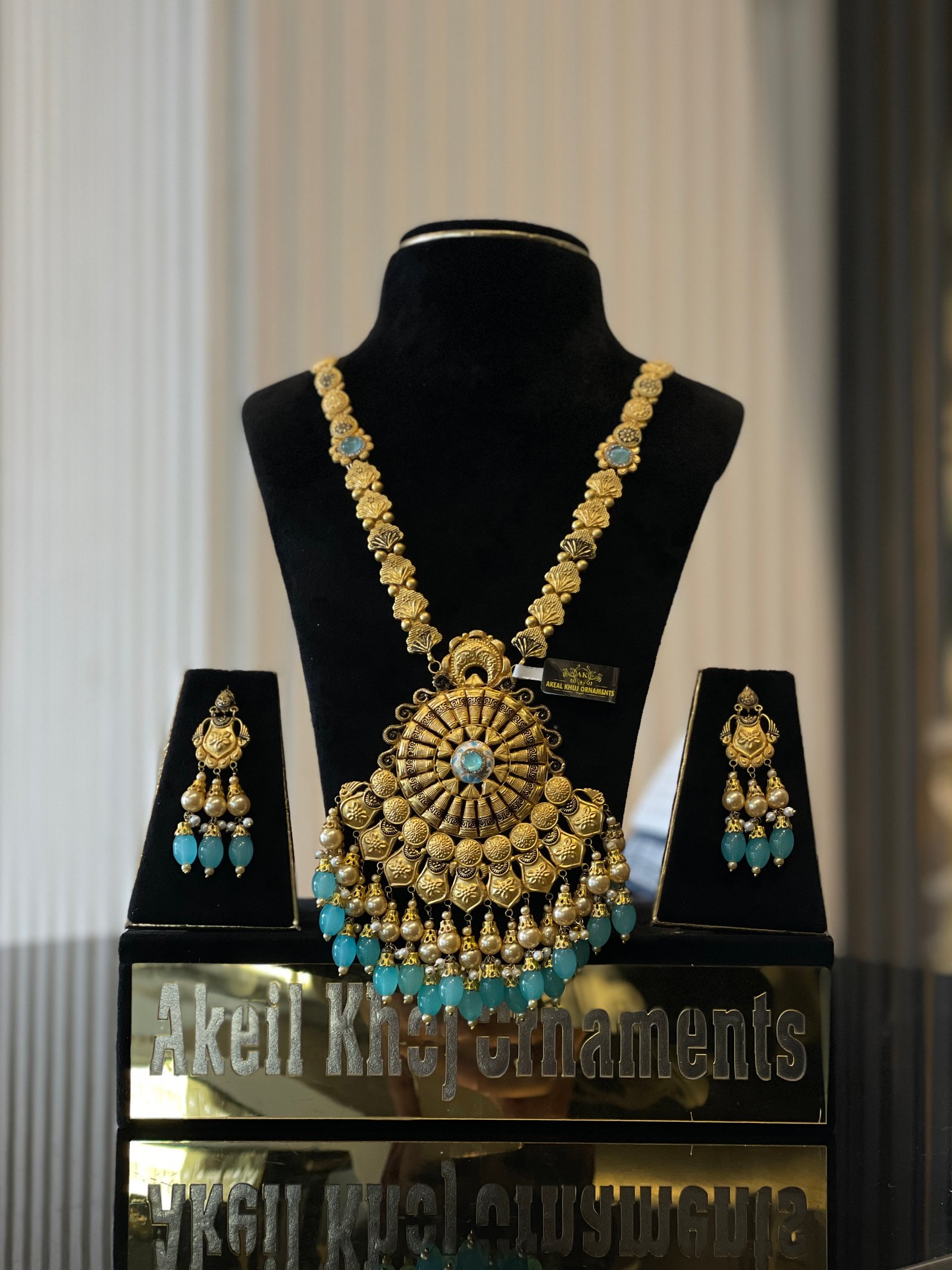 Royal Heritage Long Rani Haar – 18k Gold