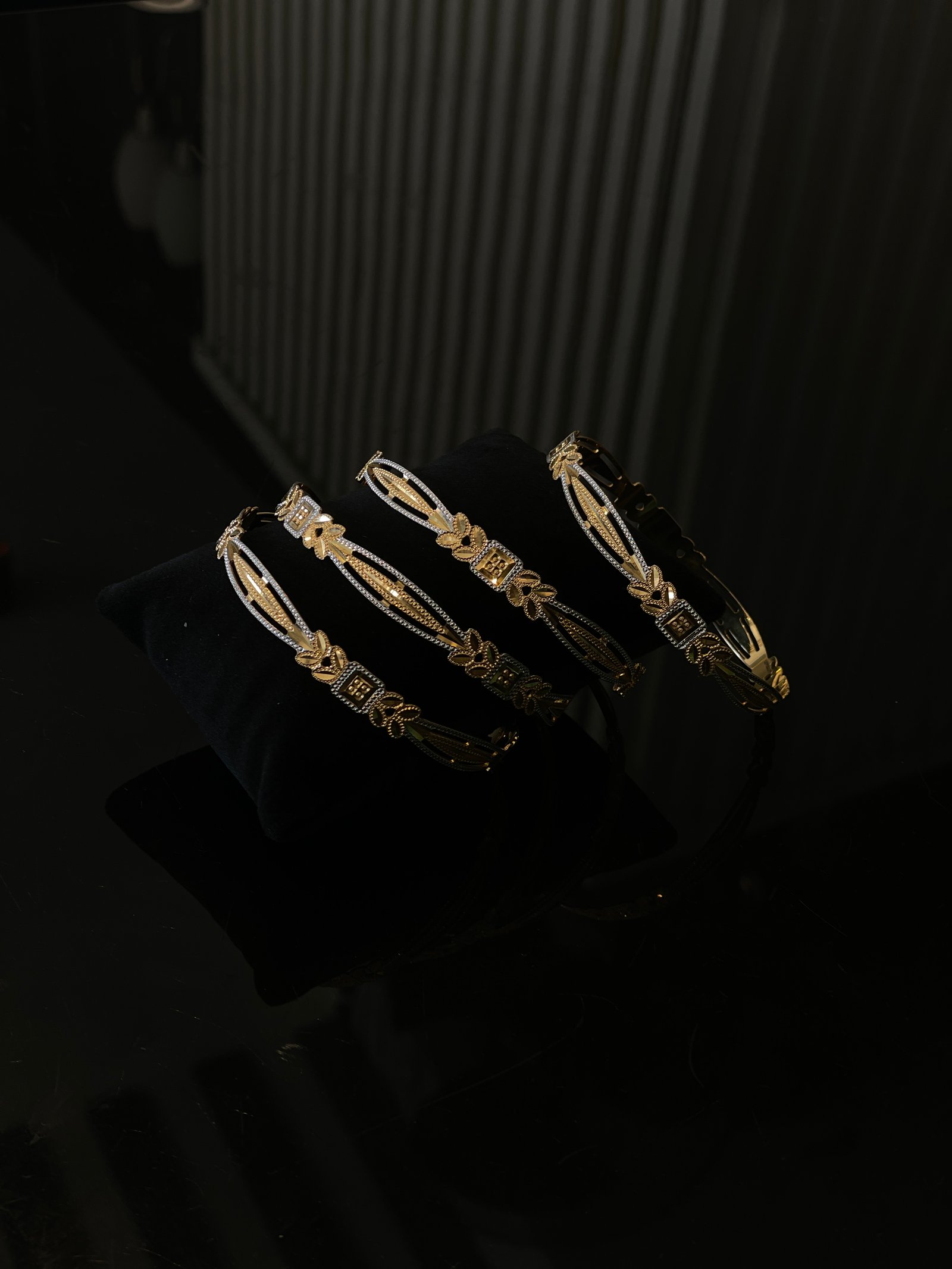 Solid White Gold & Diamond Cut Royal Bangles
